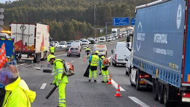 Despiste e choque em cadeia leva ao corte do trânsito na A41 em Santo Tirso