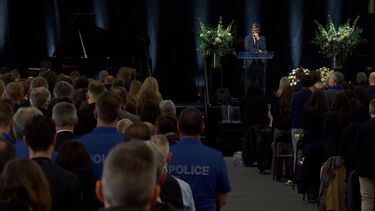 Suíça cumpre dia de luto nacional pelas vítimas de incêndio que matou 40 pessoas em bar na passagem de ano