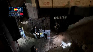 Polícia espanhola apreende 10 toneladas de cocaína escondida em carregamento de sal 