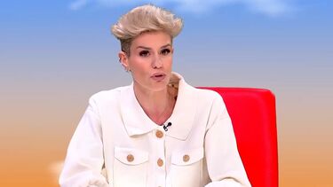 Renata Reis faz tatuagem em homenagem a Maycon Douglas