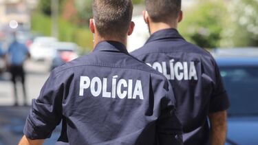 Agentes da PSP do Rato acusados pelo MP de agredir pelo menos 13 vítimas