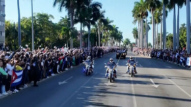 Corpos de 32 oficiais cubanos mortos durante ataque dos EUA na Venezuela regressam a casa   