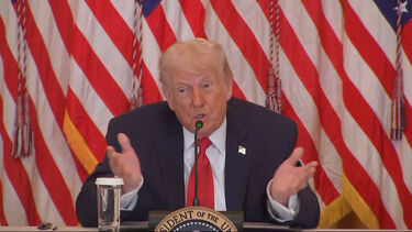 Trump ameaça impor tarifas a países que não apoiem plano dos EUA para controlar a Gronelândia   