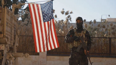 Forças armadas dos EUA visitam zona contestada no norte da Síria