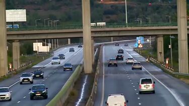 Quatro feridos em despiste de carrinha na A22 em Albufeira 