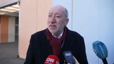 "Espero que os portugueses participem e honrem este direito": António Filipe votou em Loures