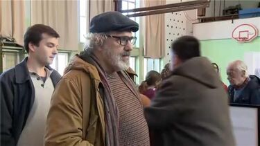 Vieira critica quem se importa "mais com o futebol do que com a política" e recusa ser "um candidato fantasma"