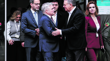 Seguro “muito feliz” com apoio de Rui Moreira e José Miguel Júdice