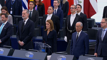 Parlamento Europeu faz minuto de silêncio pelas vítimas de acidente ferroviário em Espanha  