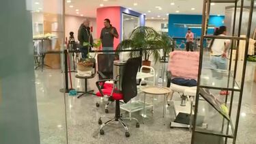 Lojas inundadas no Mercado Municipal de Rio de Mouro causam prejuízos