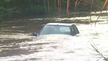 Um morto e dois feridos após veículo todo-o-terreno cair em ribeira no Cadaval