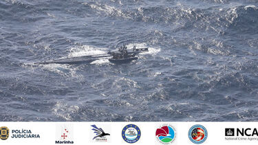 Vídeo mostra momento em que narcosubmarino é intercetado pela Marinha e PJ  ao largo dos Açores