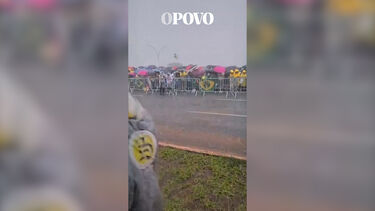 Dezenas de feridos após relâmpago atingir multidão em manifestação pró-Bolsonaro em Brasília 