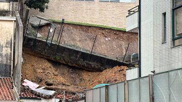 Muro desaba e provoca danos em garagens em Vila Nova de Gaia