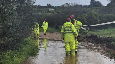 Encontrado corpo de mulher desaparecida após carro ser arrastado em Silves