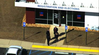 FBI faz buscas no escritório eleitoral do Condado de Fulton nos EUA 