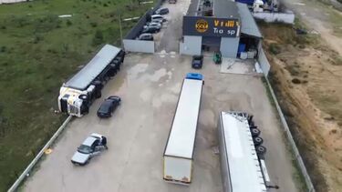 Drone mostra camiões tombados e telhados destruídos na cidade de Leiria que foi fortemente afetada por tempestade 