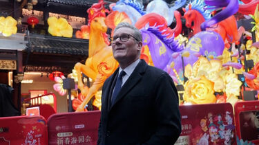 Primeiro-ministro britânico em visita à China para impulsionar negócios britânicos