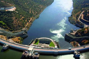 Barragem do Alqueva aumenta descargas de água devido a afluências elevadas