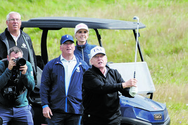 Donald Trump é um adepto do golfe, que joga periodicamente 