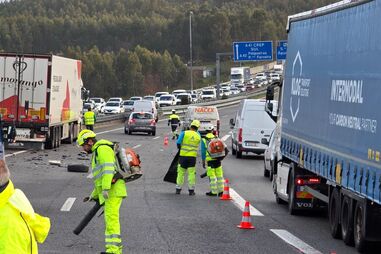 Despiste e choque em cadeia leva ao corte do trânsito na A41 em Santo Tirso