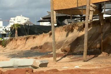 Reforço de areia das praias entre Quarteira e Garrão arranca hoje e termina antes da época balnear