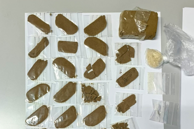 Droga apreendida pela PSP em Casal de Cambra, Sintra