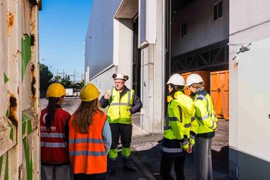Visita de influenciadores à Central de Triagem da Tratolixo com L'Oréal e Sociedade Ponto Verde