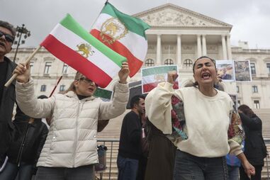 Dezenas de pessoas manifestam-se em Lisboa para pedir liberdade no Irão