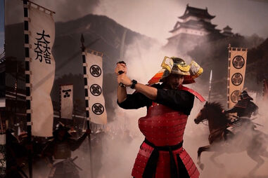 Visitantes podem experimentar ser um guerreiro samurai no museu de Tóquio