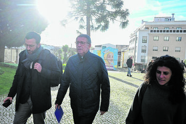 O candidato socialista à chegada, ontem, ao Centro de Congressos das Caldas da Rainha 