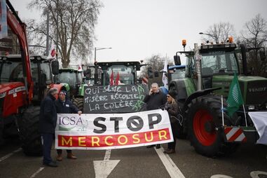 Agricultores protestam em Estrasburgo contra o acordo Mercosul