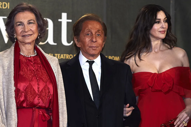 Sofia da Espanha, Valentino Garavani e Monica Bellucci num evento