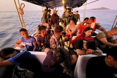 Pelo menos 15 mortos em naufrágio nas Fipininas