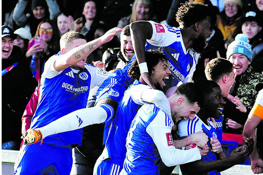 Jogadores do Macclesfield fizeram a festa 