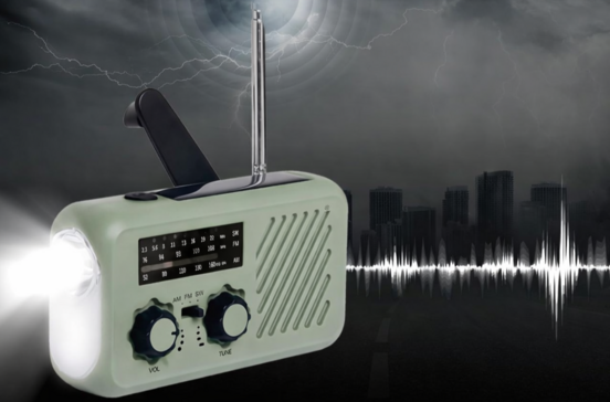 Rádio de emergência Gemmac: energia, informação e segurança