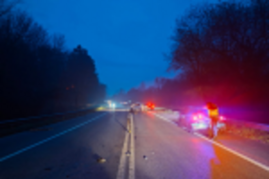 Acidente de viação noturno causa constrangimentos no trânsito