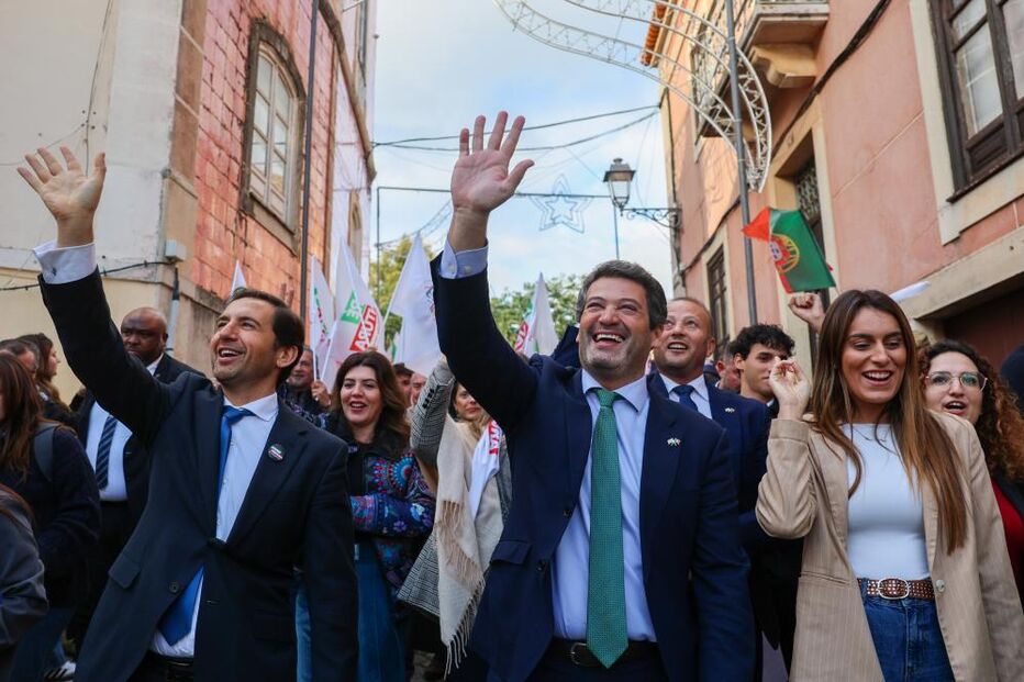 André Ventura em arruada em Silves, no primeiro dia da campanha paras as eleições presidenciais