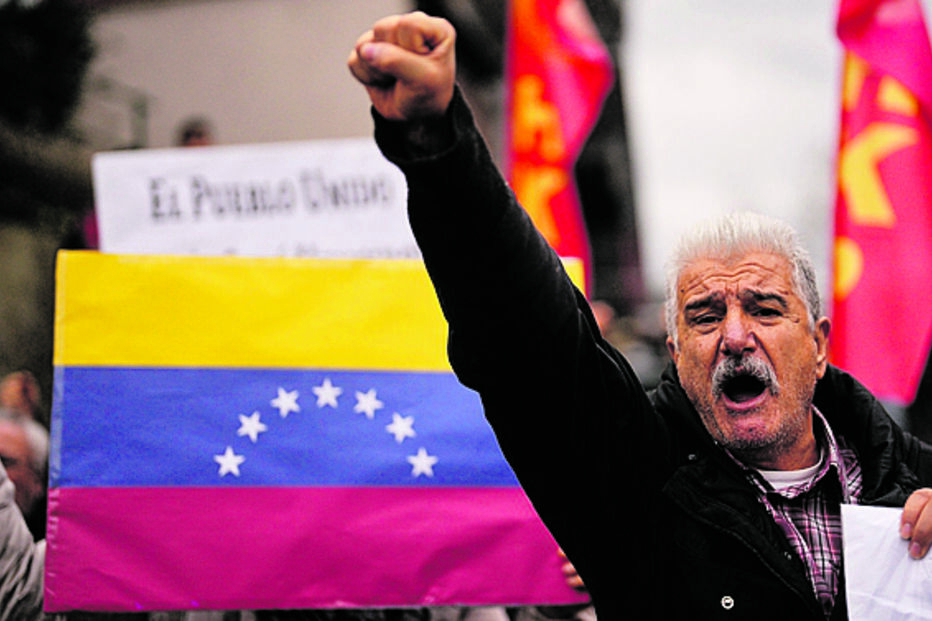 Manifestação contra os EUA na Turquia