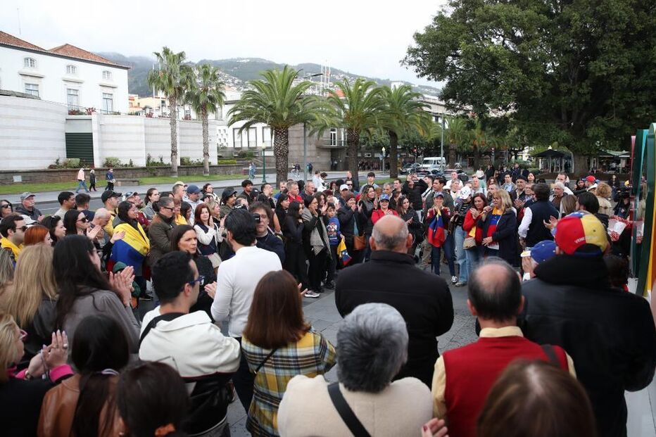 Dezenas celebram no Funchal 