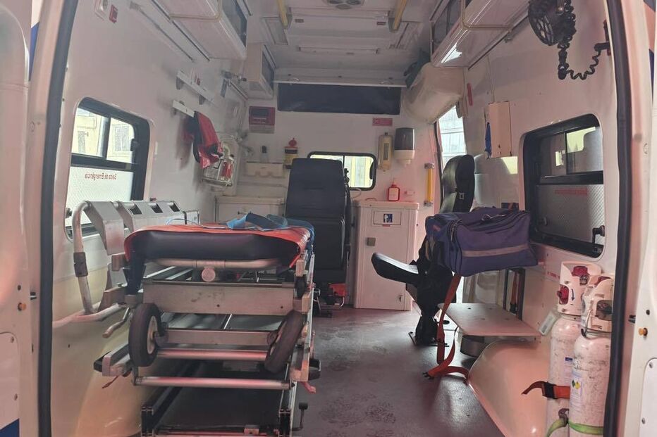Ambulância dos Bombeiros de Moscavide e Portela à venda por 5 mil euros