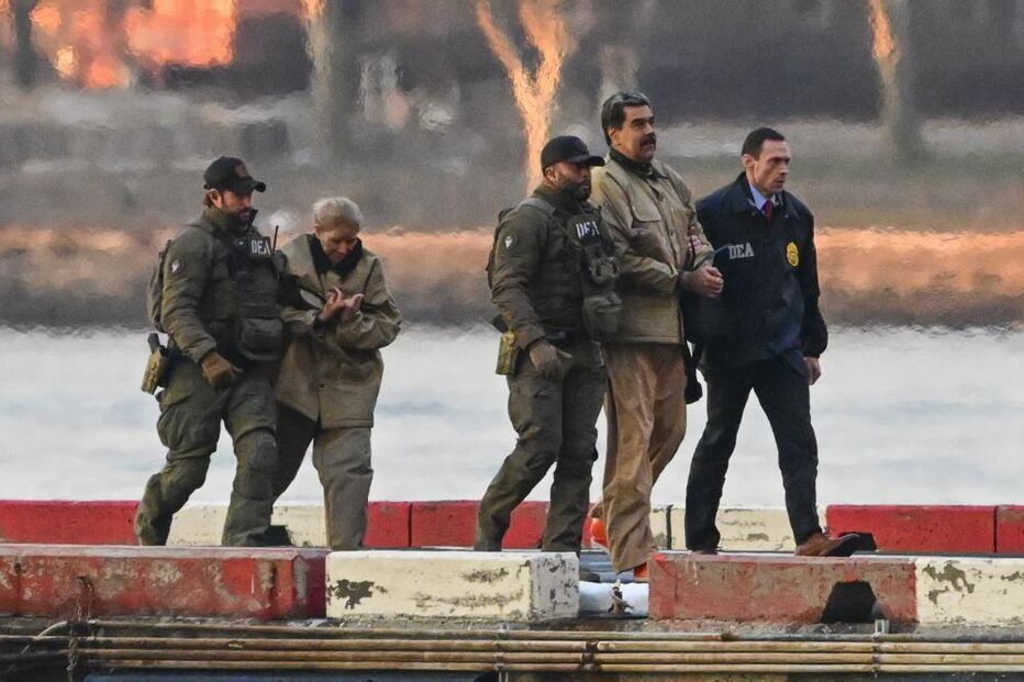 Maduro e a mulher foram levados a tribunal sob forte escolta policial