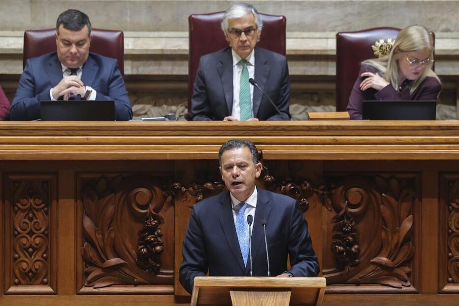 Luís Montenegro, primeiro-ministro