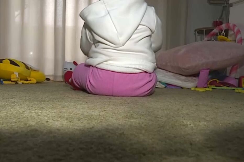 'Nem consegui olhar para ela naquele estado': Mãe de menina de 7 meses agredida em creche em Valongo fala em negligência