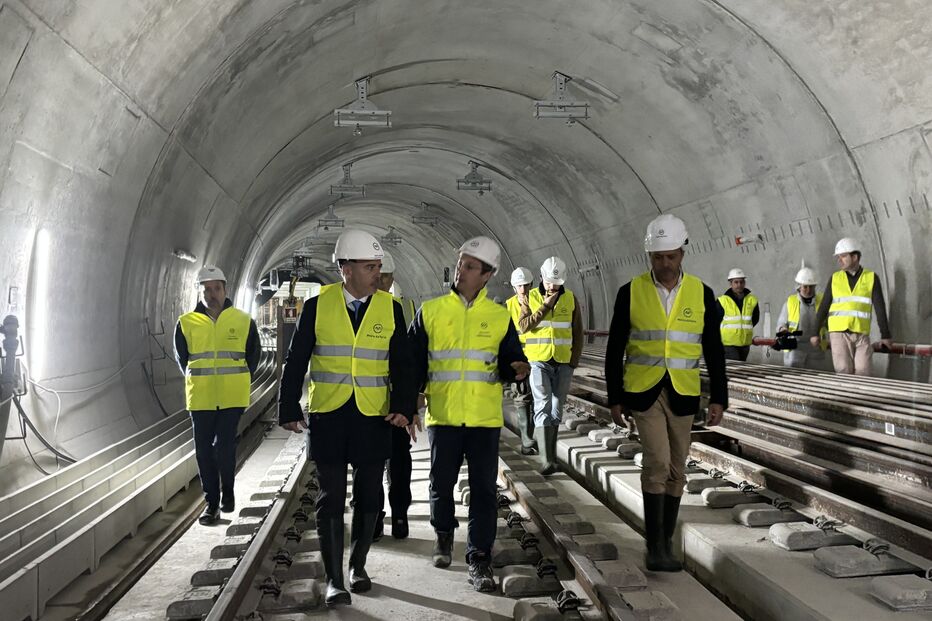 Autarca Pedro Duarte visita obras da Linha Rosa
