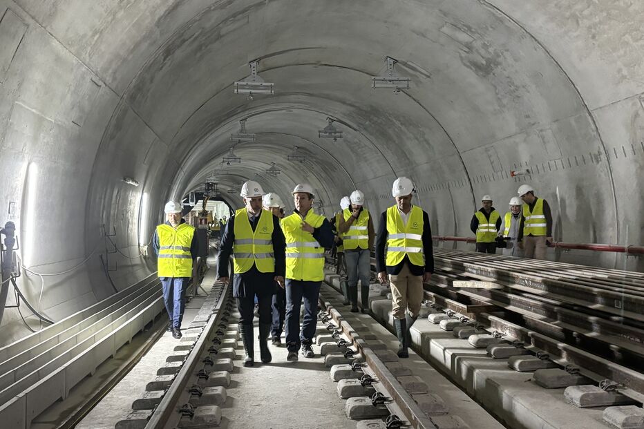 Autarca Pedro Duarte visita obras da Linha Rosa