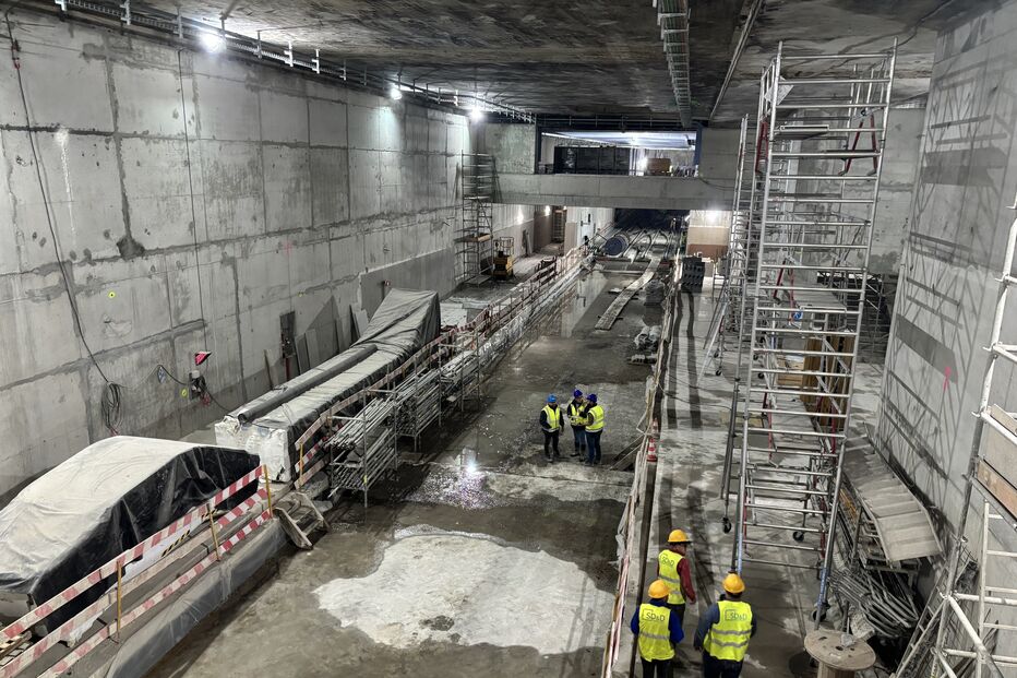 Futura estação Liberdade-São Bento ainda não tem carris e a empreitada está em andamento