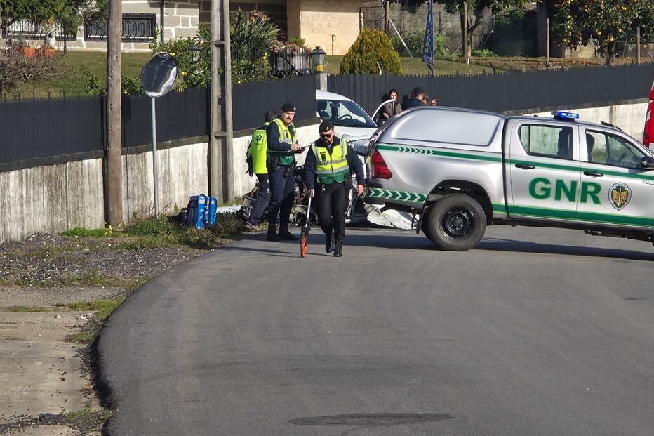 Mulher morre em colisão entre dois veículos em Águeda