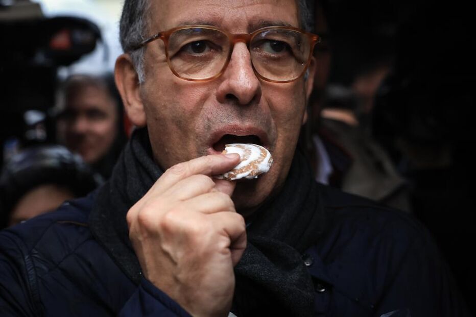 Seguro a comer uma cavaca