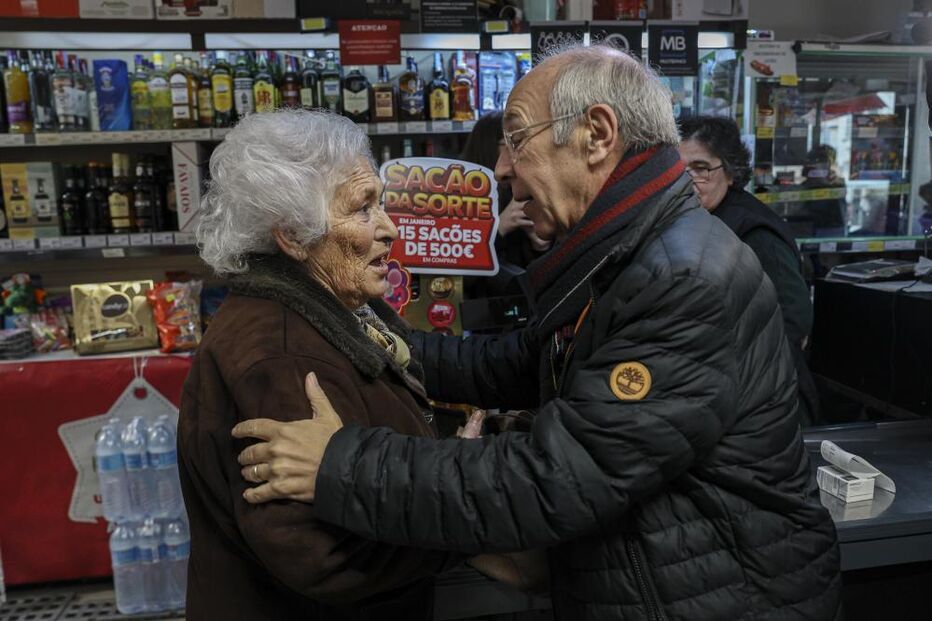 Marques Mendes passou por Ovar